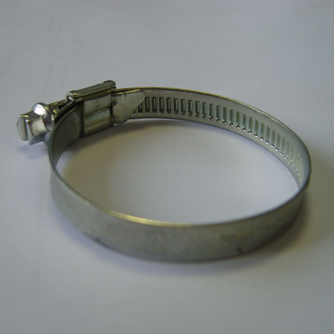 Хомут(25-40) "Труд" червячный оцинкованный